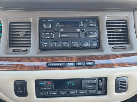 1997 Lincoln Town Car Executive