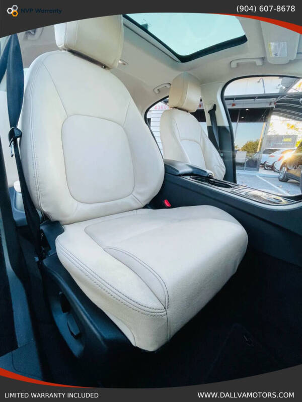 2017 Jaguar XE 25t Premium