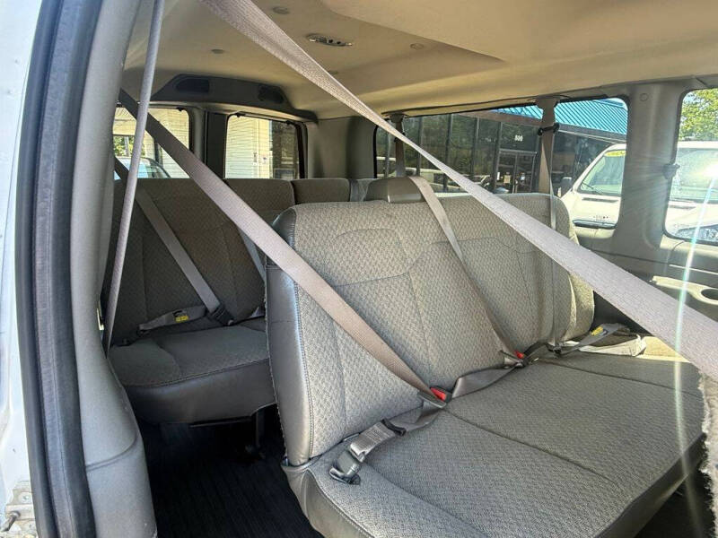 2023 Chevrolet Express LS 3500