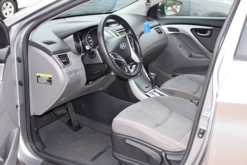 2012 Hyundai Elantra GLS