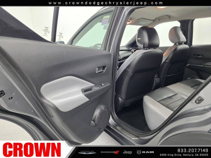 2021 Nissan Kicks SR