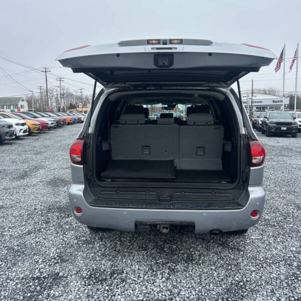 2019 Toyota Sequoia SR5