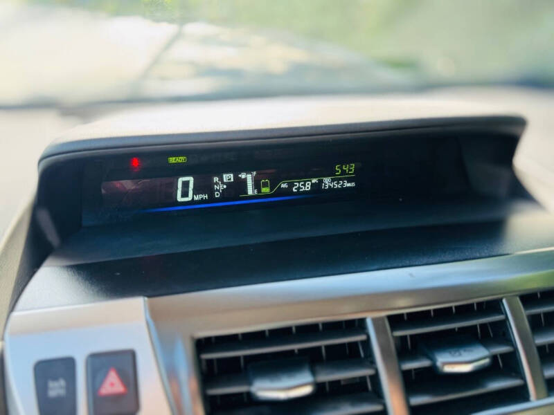 2012 Toyota Prius v Two