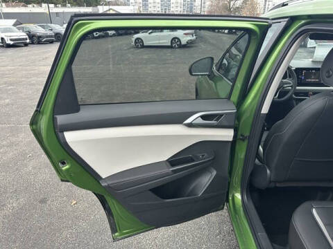 2026 Volkswagen Taos SEL 4Motion