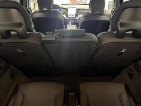 2025 Volvo XC90 B6 Plus Bright Theme 7P