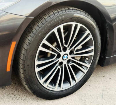 2018 BMW 5 Series 530i