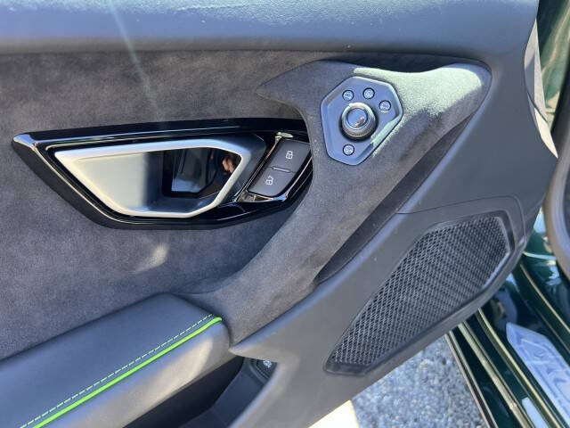 2023 Lamborghini Huracan Tecnica