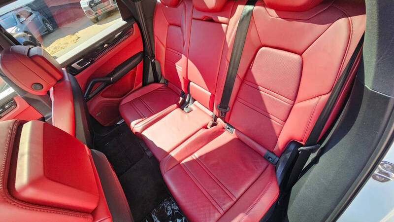 2019 Porsche Cayenne S