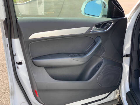 2015 Audi Q3 2.0T Premium Plus