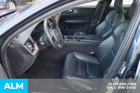 2024 Volvo S60 B5 Plus Dark Theme