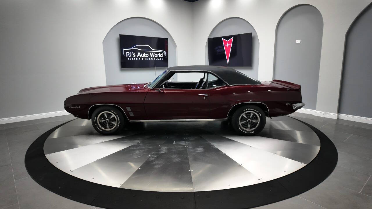 1969 Pontiac Firebird 33