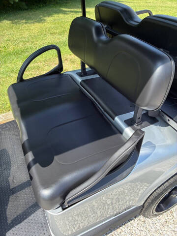 2021 E-Z-GO RXV ELiTE