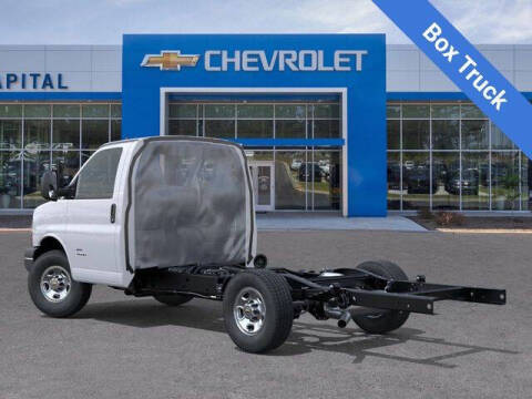 2025 Chevrolet Express 3500