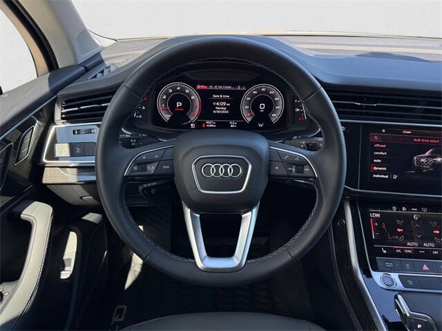 2025 Audi Q7 quattro Premium Plus 55 TFSI