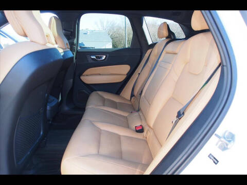 2019 Volvo XC60 T6 Momentum