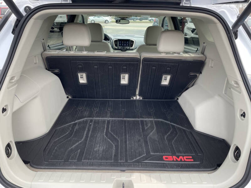 2023 GMC Terrain Denali