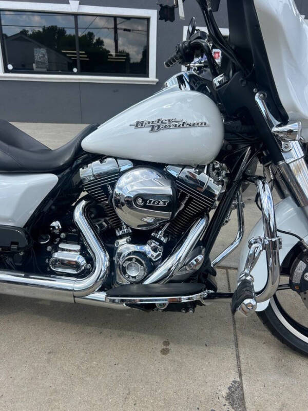 2016 Harley-Davidson Street Glide FLHX