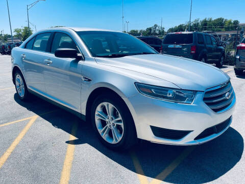 2018 Ford Taurus SE