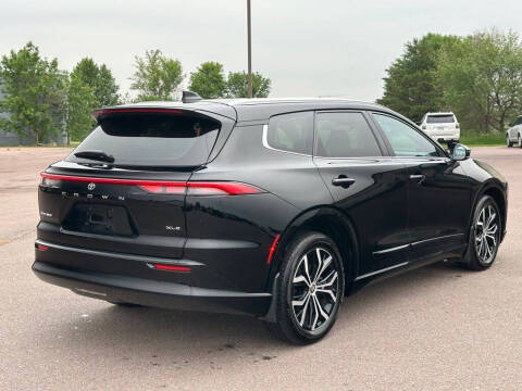 2025 Toyota Crown Signia XLE