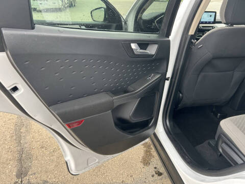 2020 Ford Escape SE