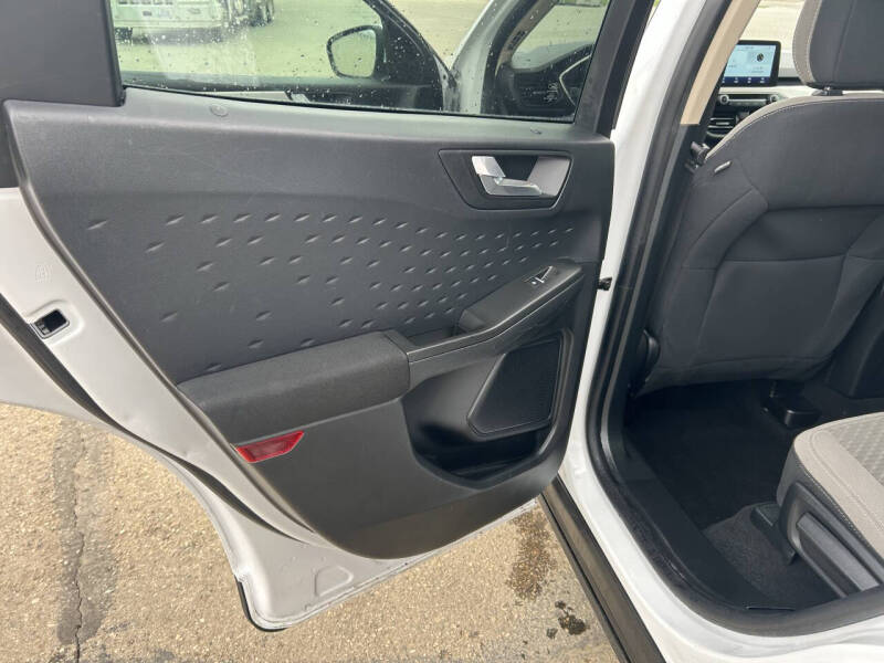 2020 Ford Escape SE