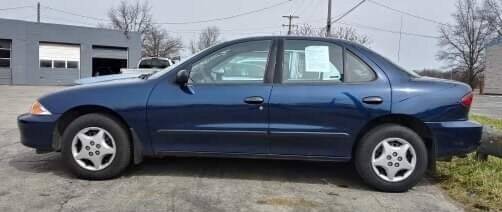 2002 Chevrolet Cavalier for sale at STEVE GRAYSON MOTORS in Youngstown OH