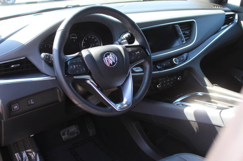 2024 Buick Enclave Essence