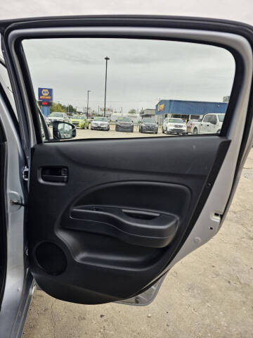 2018 Mitsubishi Mirage ES