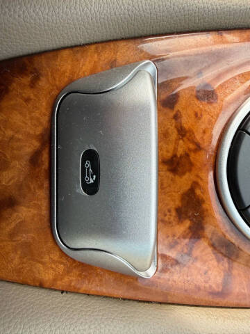 2009 Mercedes-Benz SL-Class SL 550