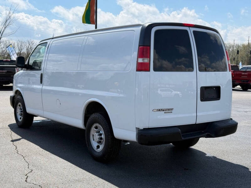 2016 Chevrolet Express 2500