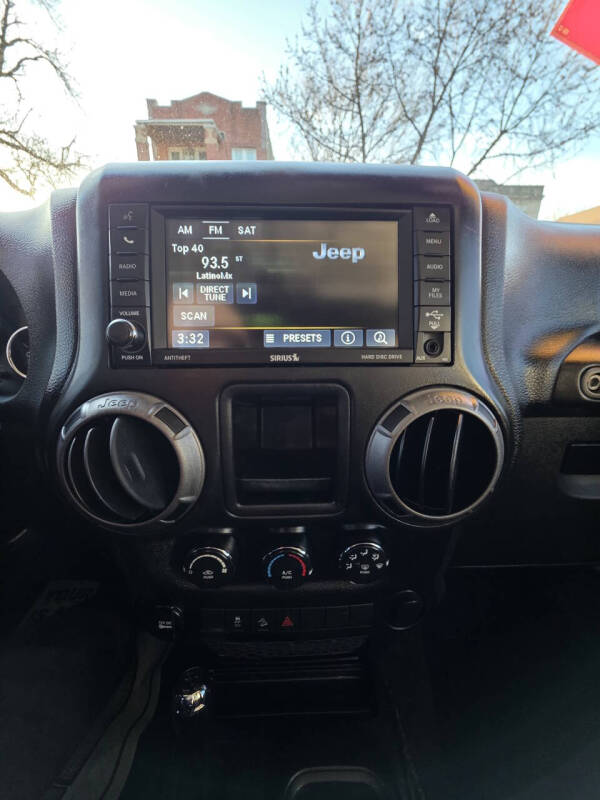 2017 Jeep Wrangler Unlimited Sport