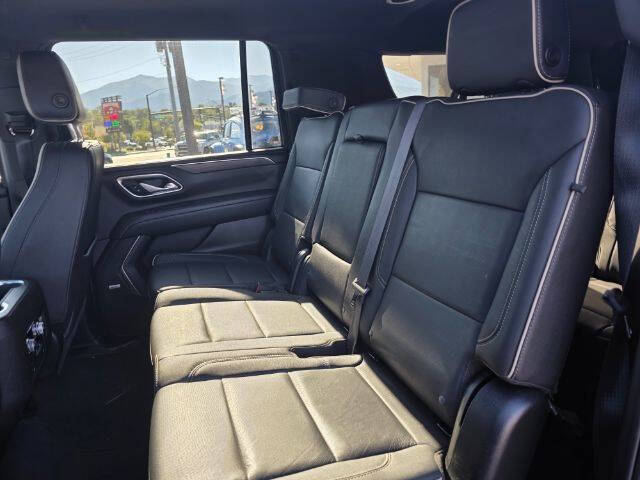 2024 GMC Yukon XL SLT