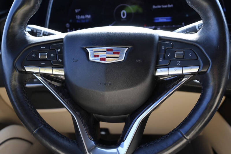 2022 Cadillac Escalade ESV Premium Luxury