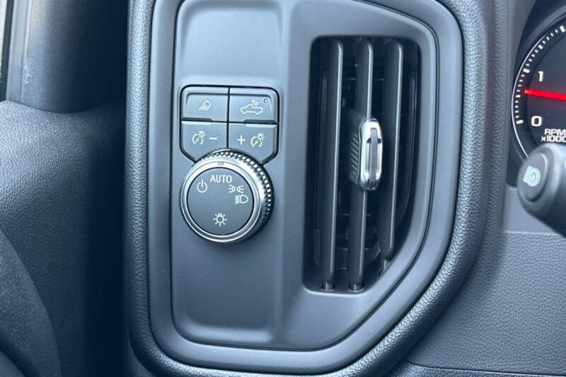 2026 GMC Sierra 2500HD Pro