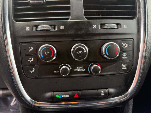 2016 Dodge Grand Caravan SXT Plus