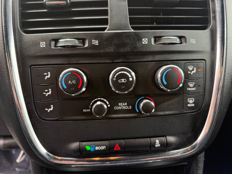 2016 Dodge Grand Caravan SXT Plus