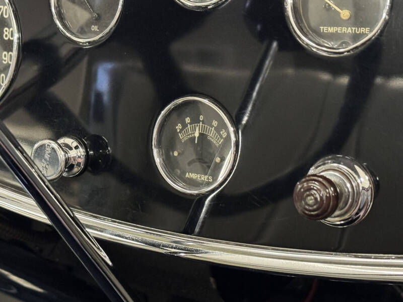 1932 Packard Deluxe 8