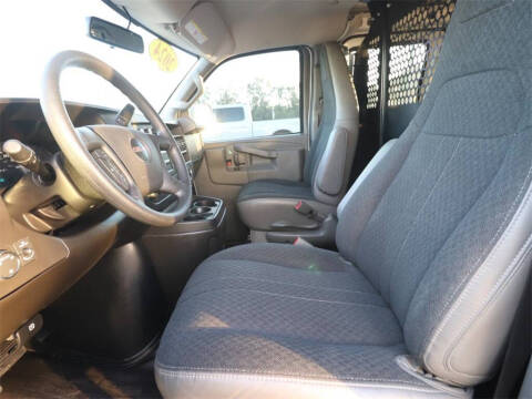 2024 GMC Savana 2500