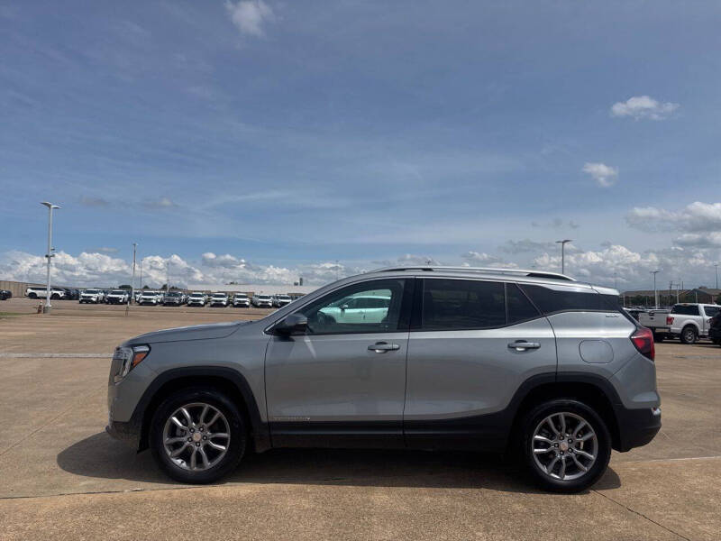 2024 GMC Terrain SLT