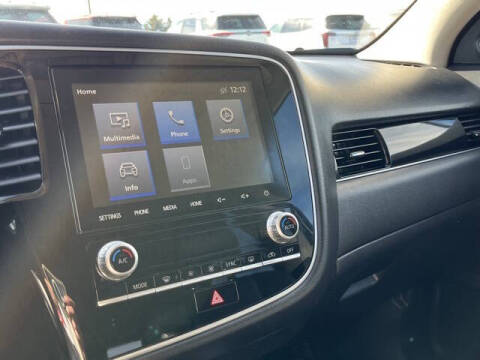 2020 Mitsubishi Outlander SE