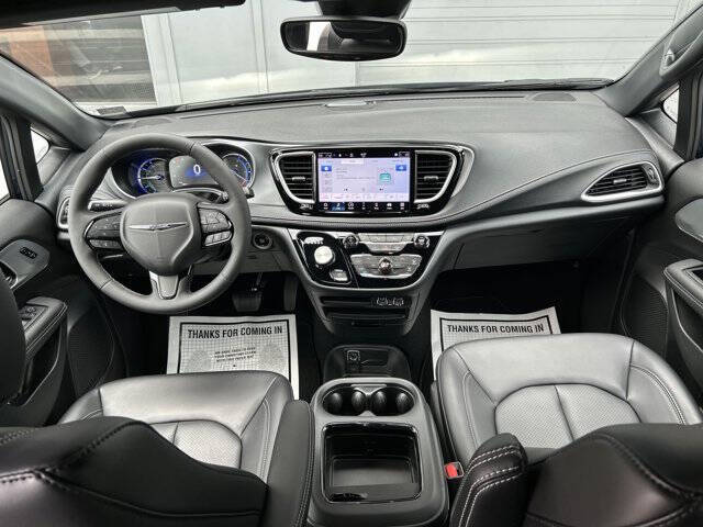 2024 Chrysler Pacifica Plug-In Hybrid