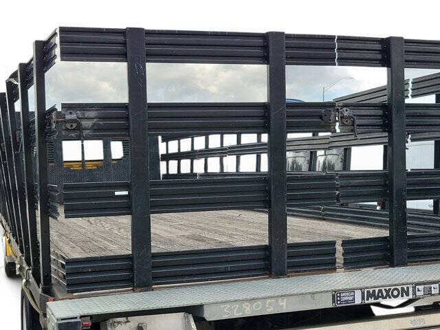 2019 Freightliner M2 106
