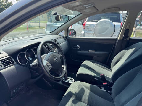 2012 Nissan Versa 1.8 S