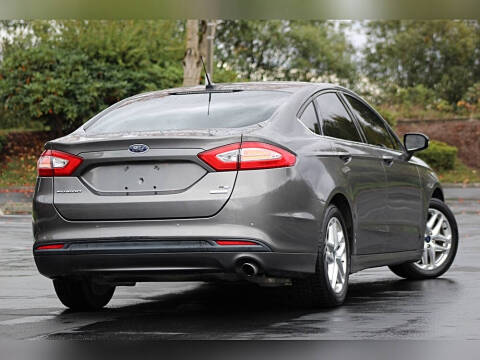 2013 Ford Fusion SE