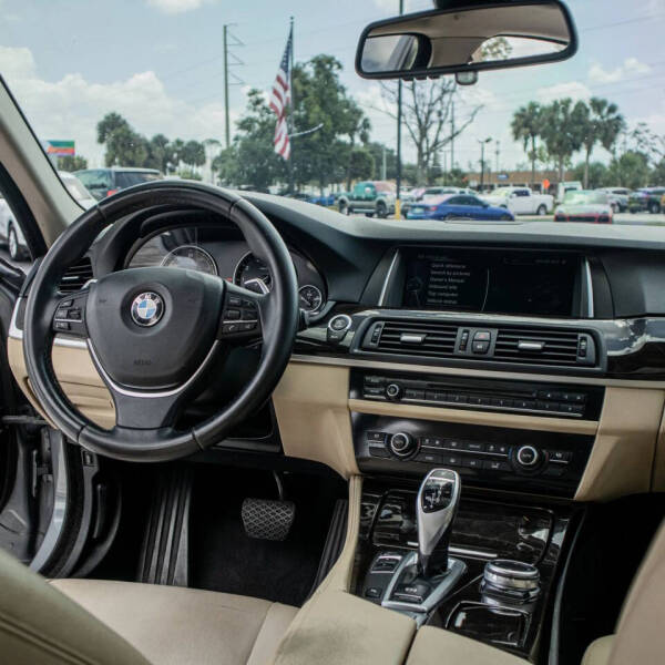 2016 BMW 5 Series 528i