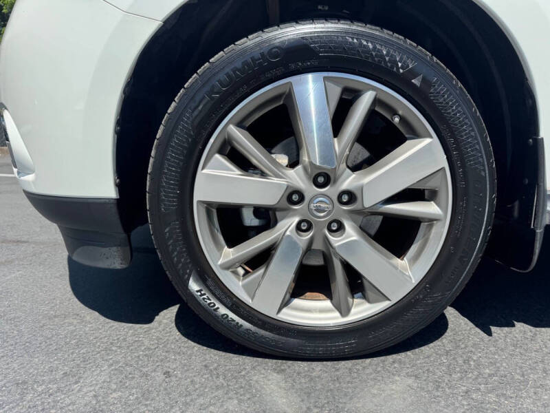 2014 Nissan Pathfinder Platinum