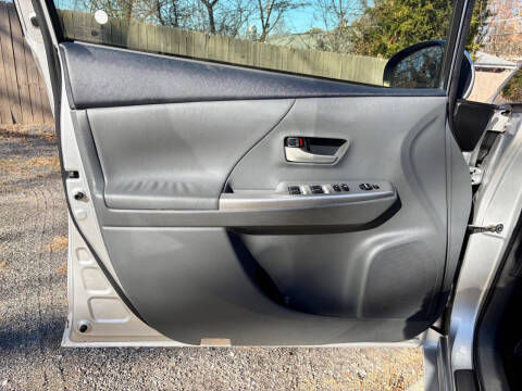 2012 Toyota Prius v Five