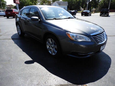 2012 Chrysler 200 for sale at Grant Park Auto Sales in Rockford IL