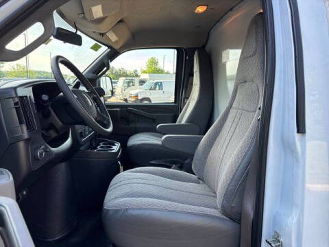 2024 Chevrolet Express 3500