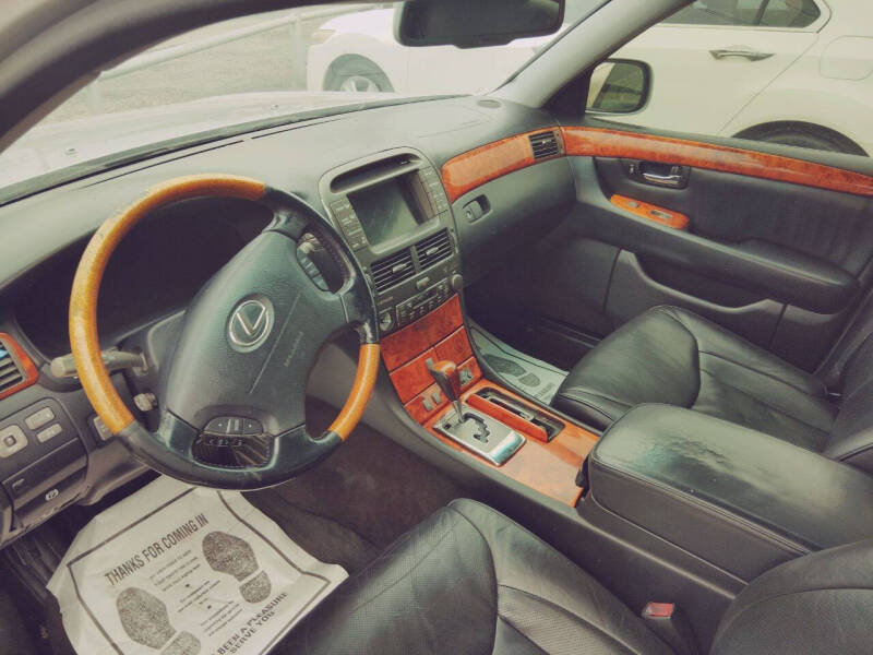 2005 Lexus LS 430